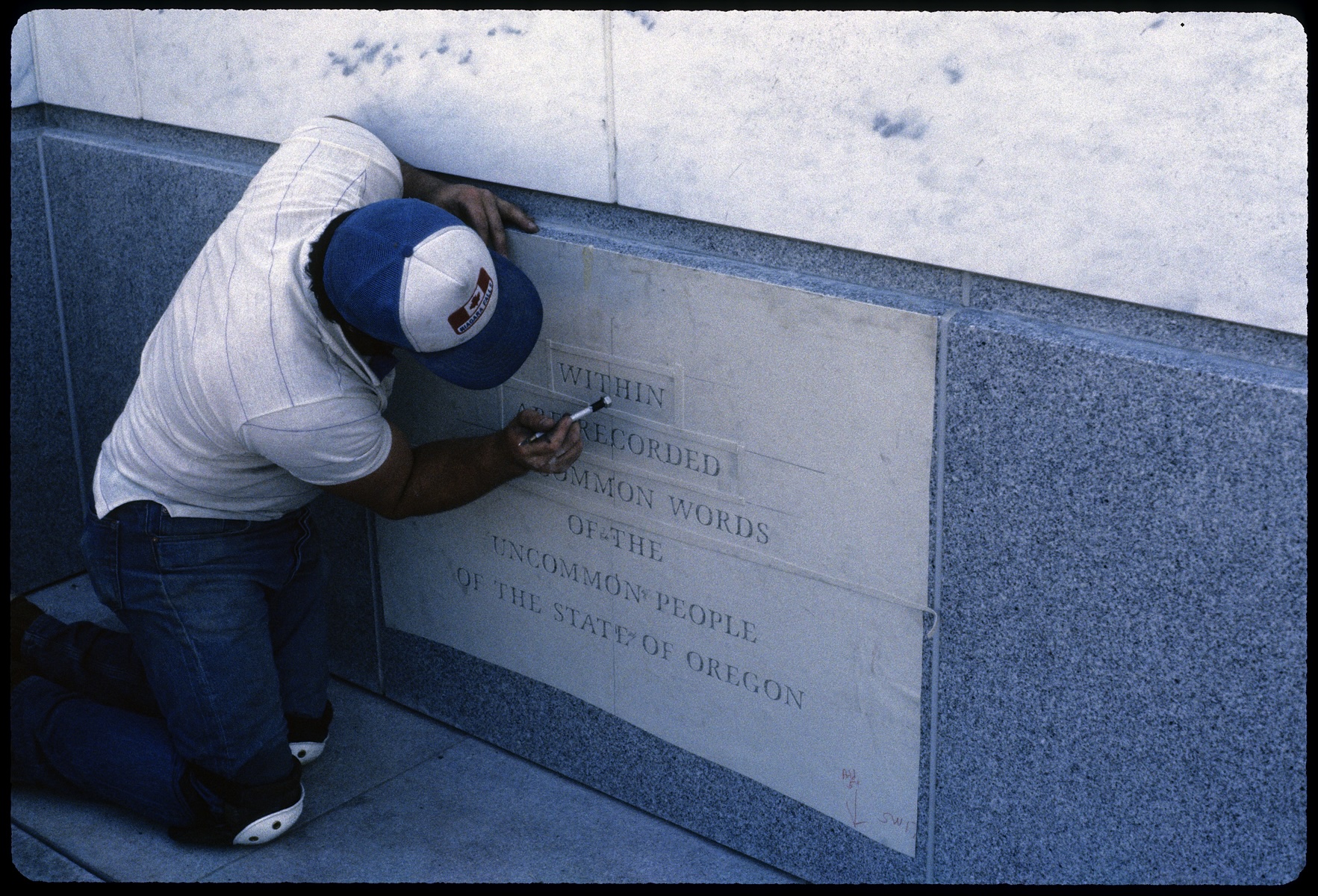 <h3>1991, Installation of Bill Will and Sandra Stone’s untitled work being installed at Oregon State Archives</h3>
