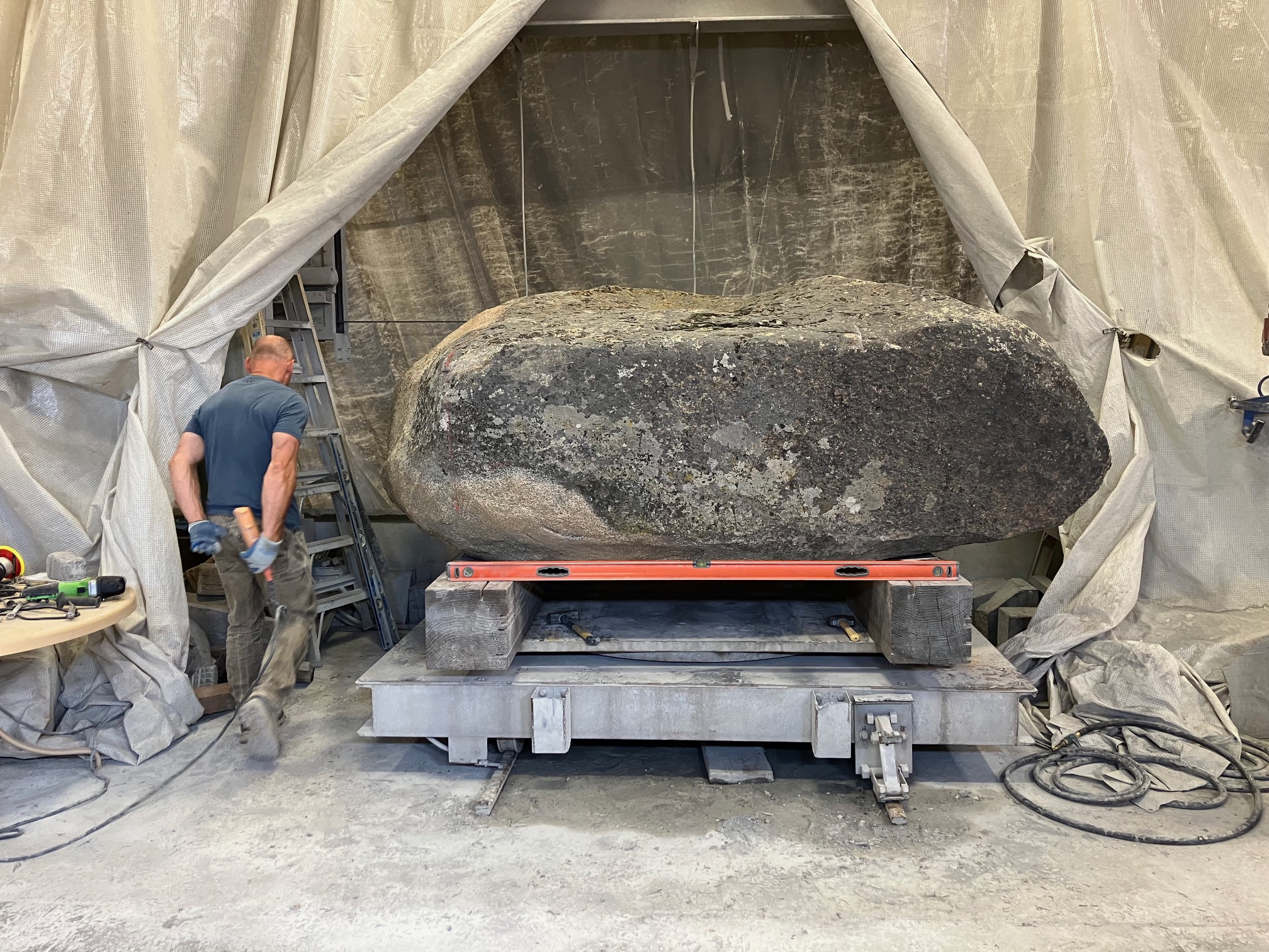 <h3>2024, Masayuki Nagase with the raw form stone for his work Breath at Eastern Oregon University Inlow Hall</h3>